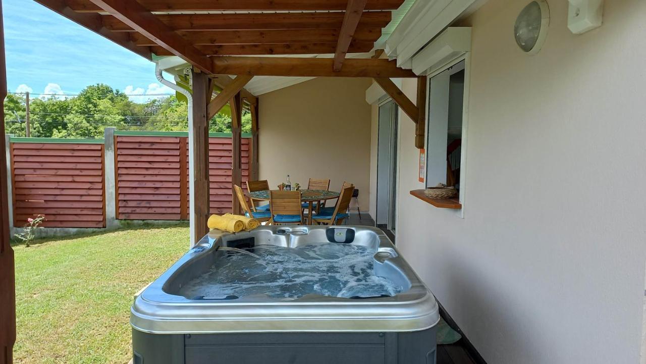 Villa Lovado Avec Jacuzzi Saint-Francois  Dış mekan fotoğraf